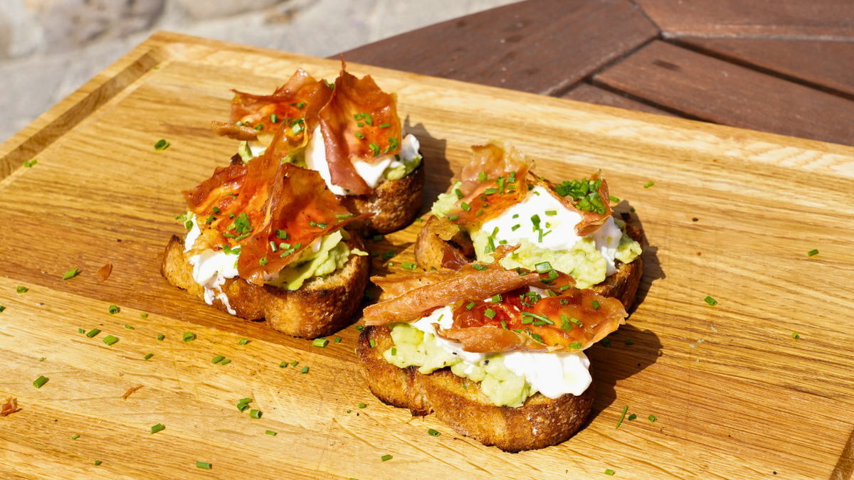Bruschetta avocado, chili oil, burrata and crispy serrano ham