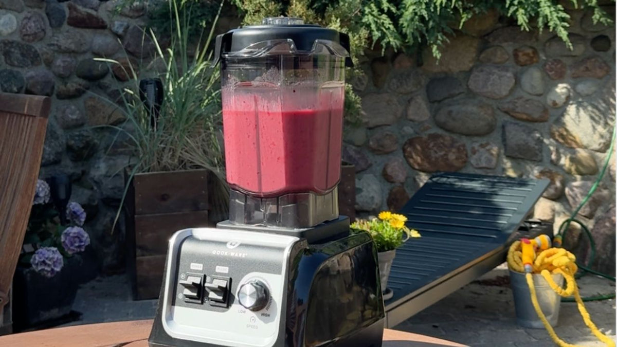 Red smoothie with berries and kokus