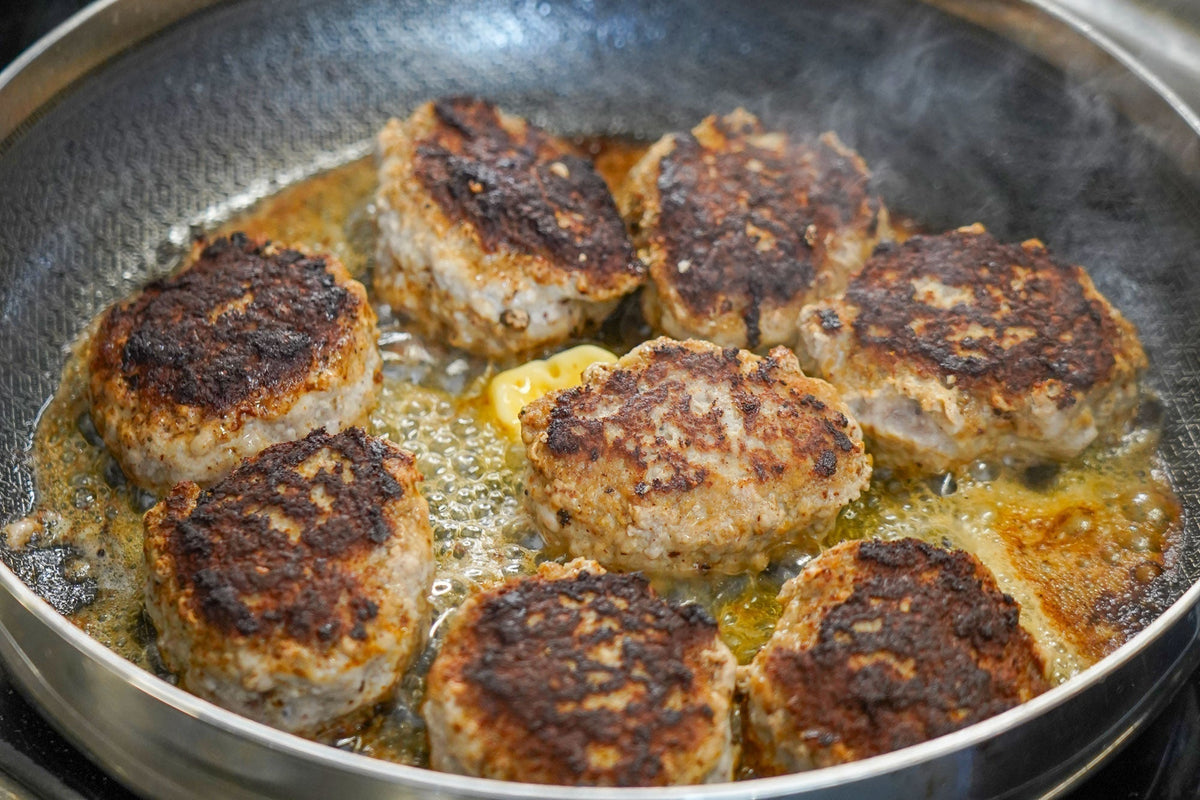 Classic and extra juicy meatballs