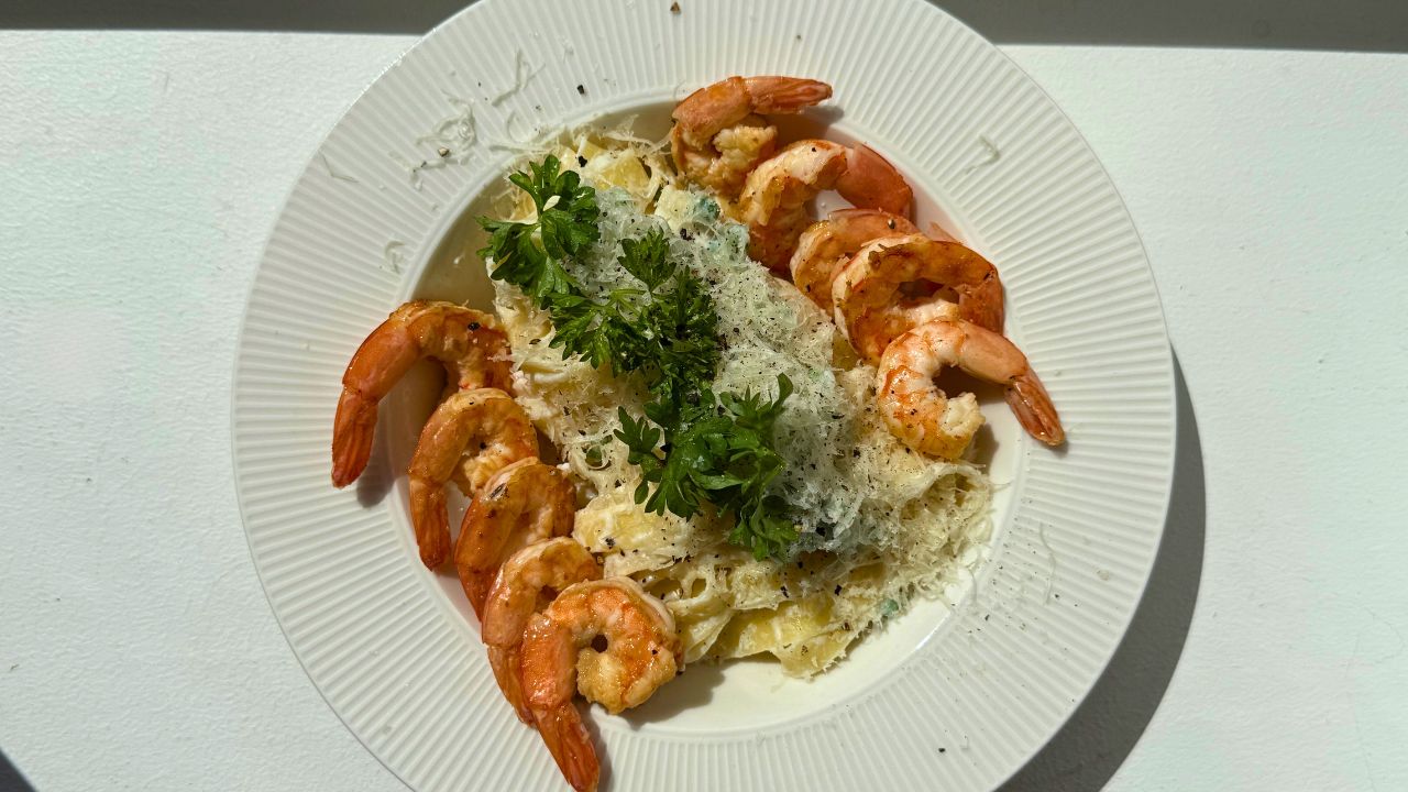 Pasta med rejer og ricottacreme