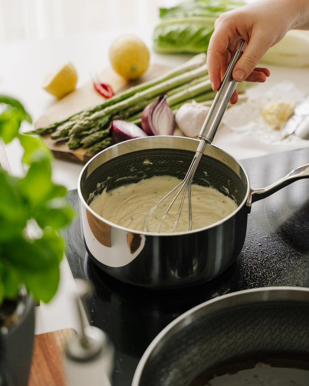 6-ply Fusion kasserolle 2,2 liter med glaslåg fra Qookware