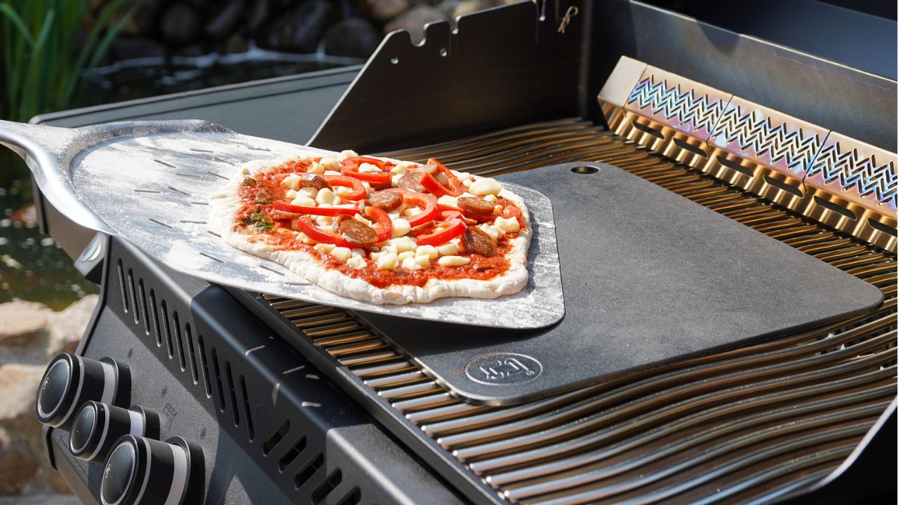 Pizza with chorizo