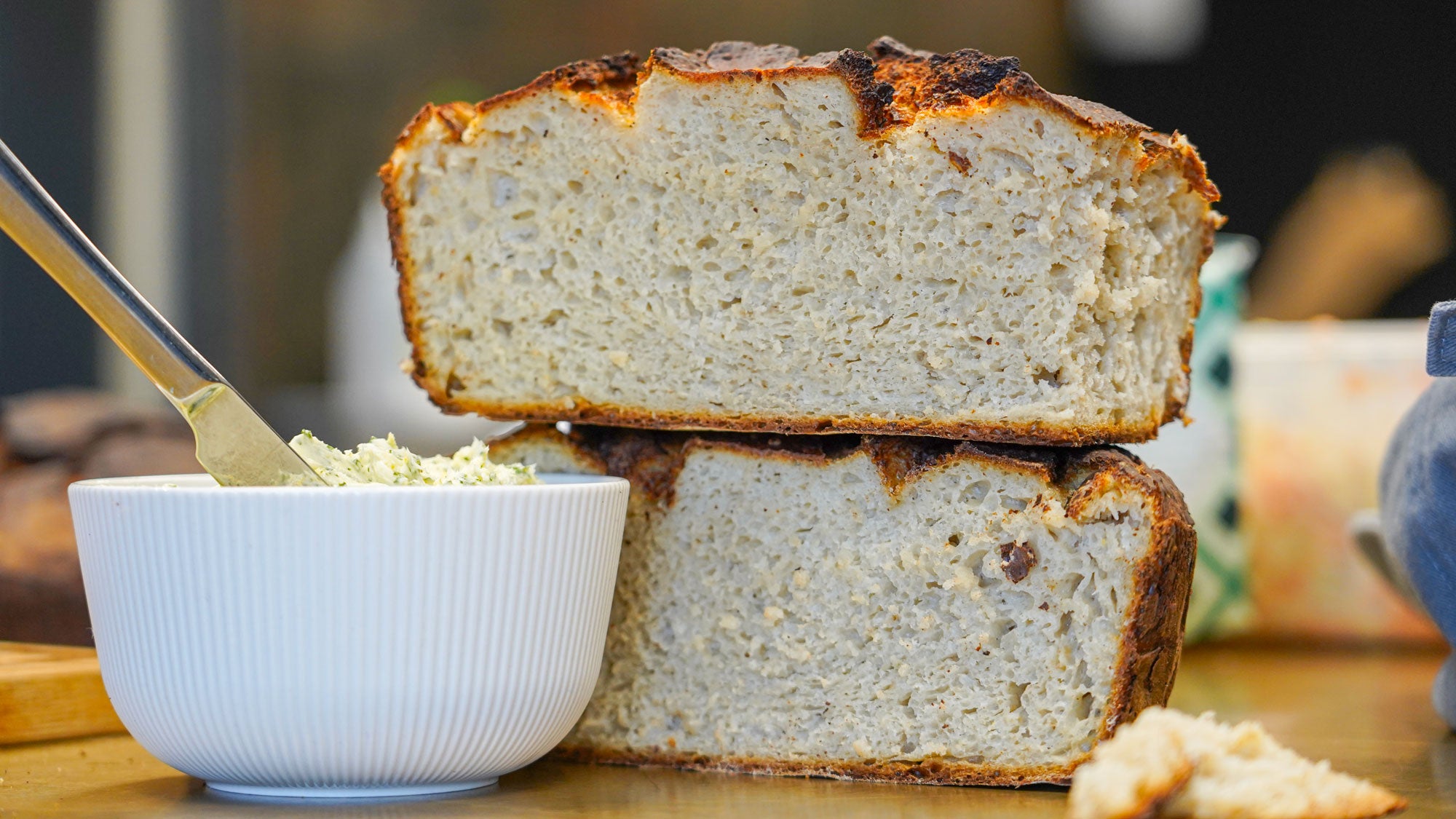 Classic pot bread with no-knead dough