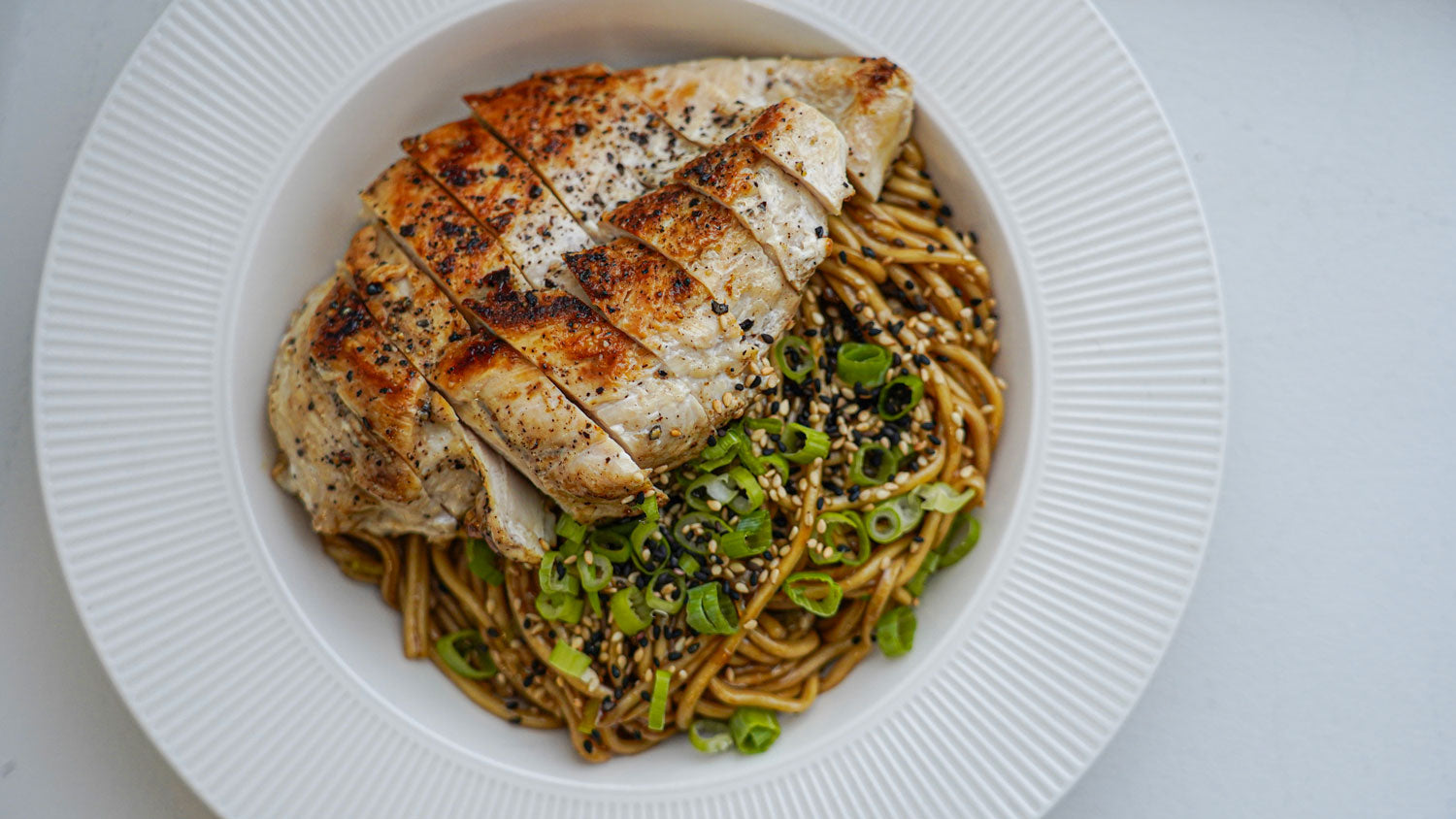 Hoisin noodles with chicken, garlic & sesame