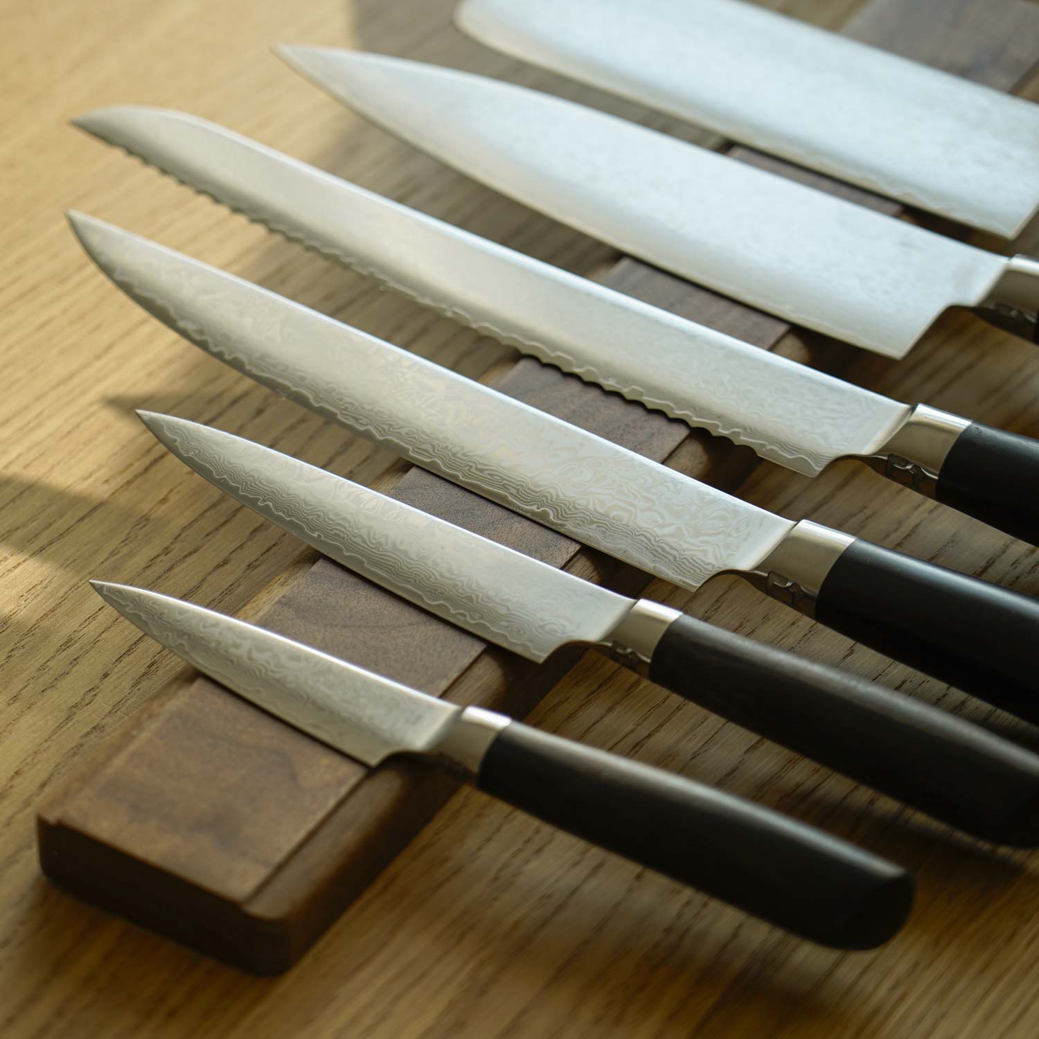 Knivmagnet i valnøddetræ fra Qookware 